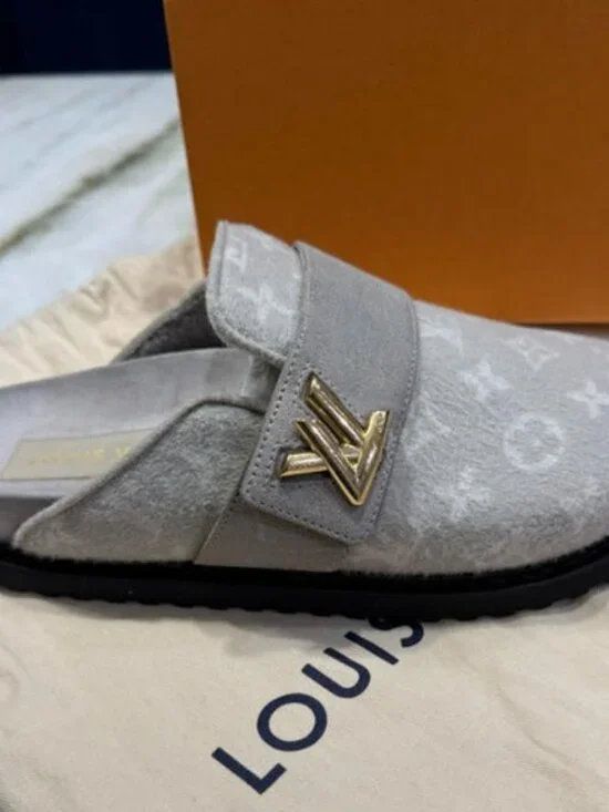 Louis Vuitton Gray Monogram Mules with Original Box & Dust Bags - Picture 4 of 5